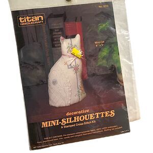 Vtg 1987 Titan Needlecraft Decorative Mini Silhouettes Cat Cross Stitch Kit 1212